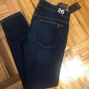 Brand New! Joe’s Jeans: Size, 26, Skinny Ankle